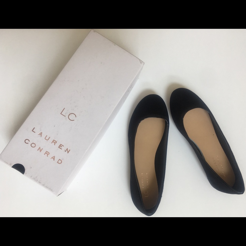 LAUREN CONRAD, BLACK Flats. Women’s Size 7 Wide.